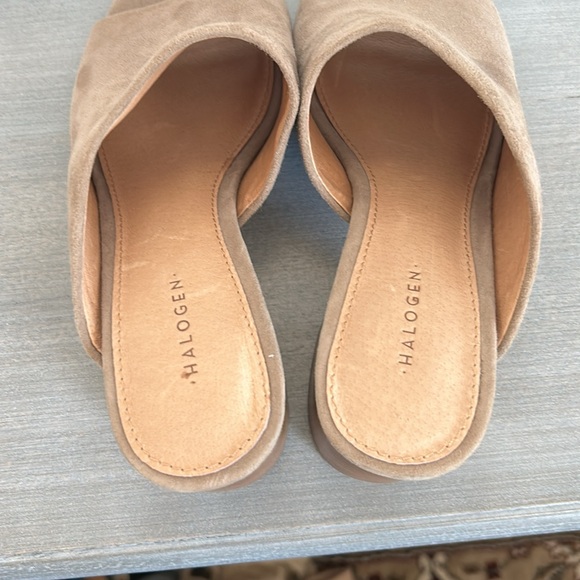 🆕 Halogen Faye Asymmetrical slide sandal in creamish tan color Size: 6 - Picture 4 of 6